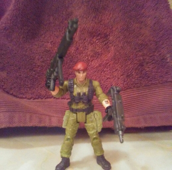 Movable soldiers with weapons - Picture 3 of 7